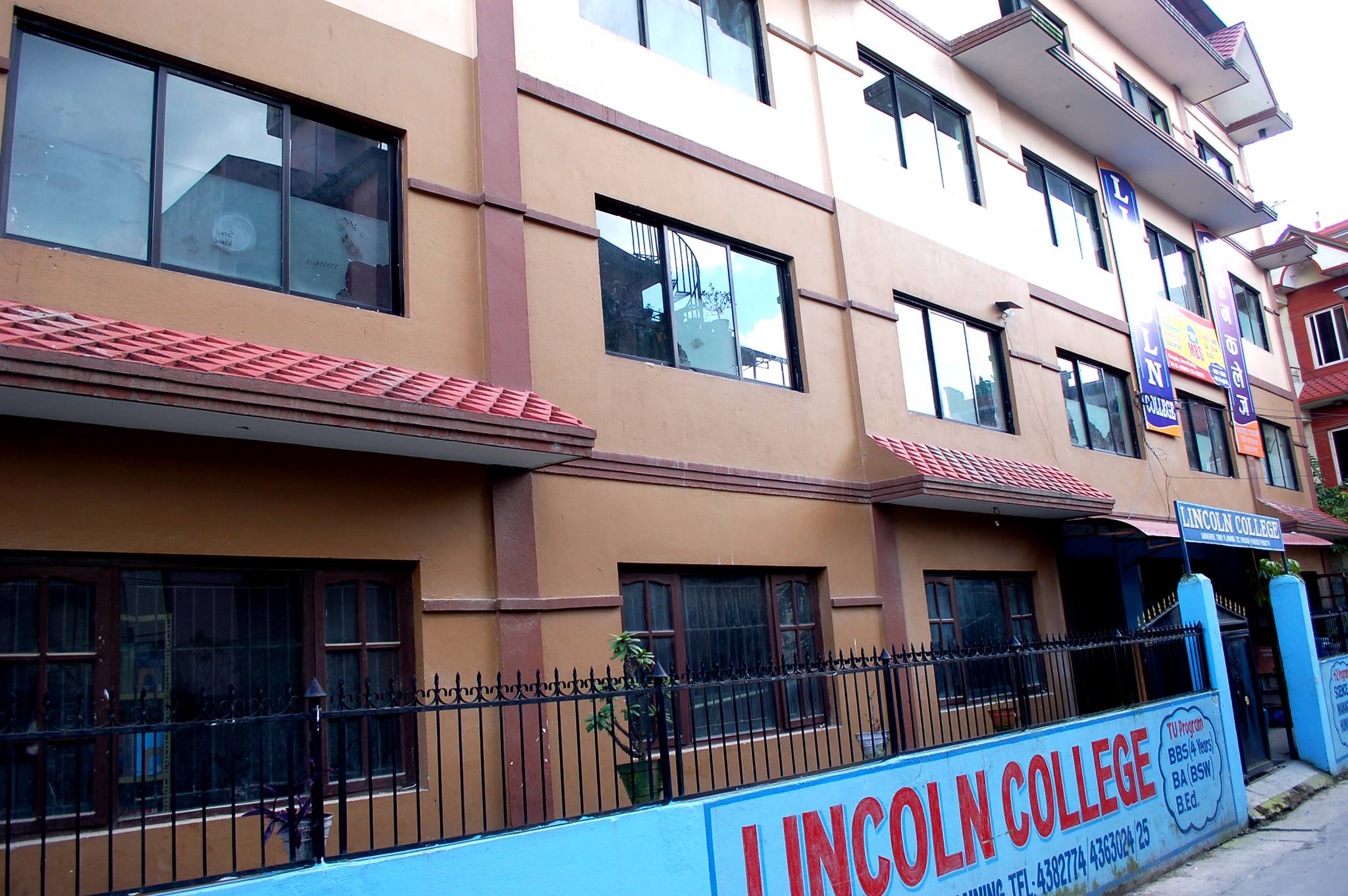 Lincoln College