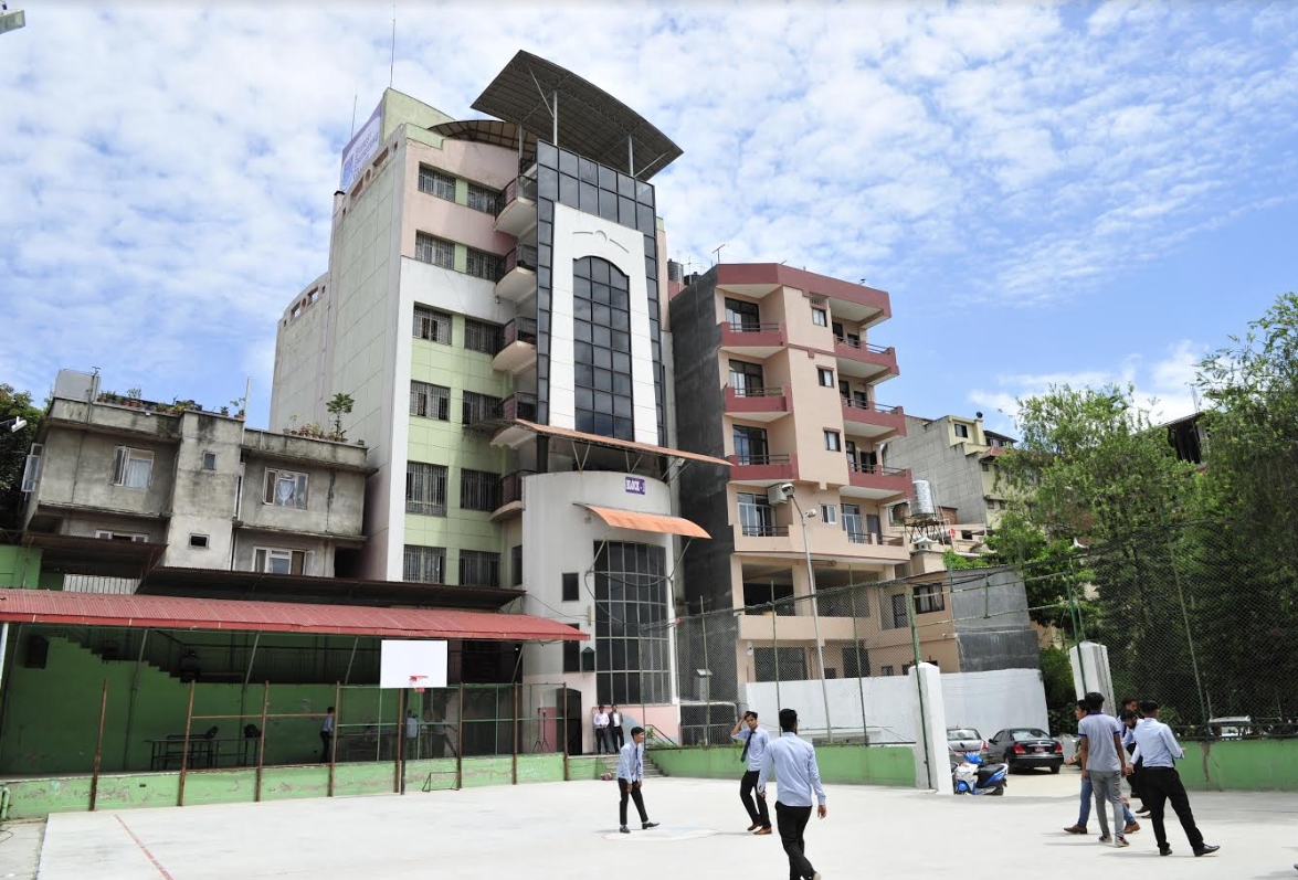 Everest Engineering College